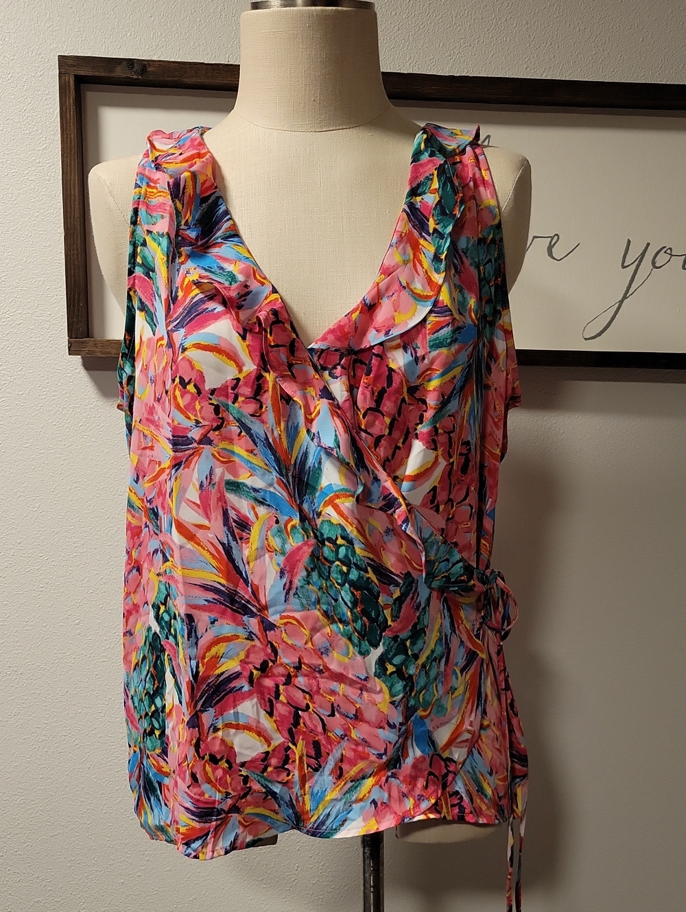 Violet + Claire Pink Pineapple Tropical Print Wrap Top, NWT